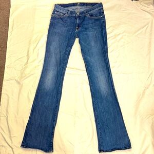 Seven women’s boot cut jeans size 28